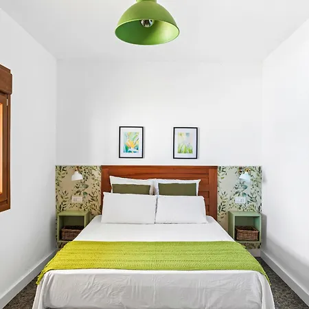 Vakantiehuis Private House With Pool & Garden *