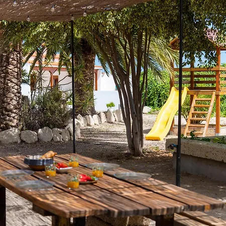 Private - Pool - Orchard - Wood-fired Oven Дом отдыха Гуимар