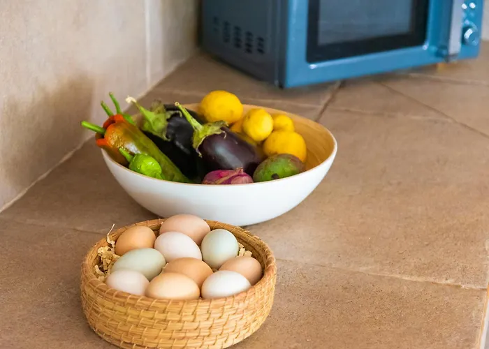 Private House With Pool & Garden Ferienhaus