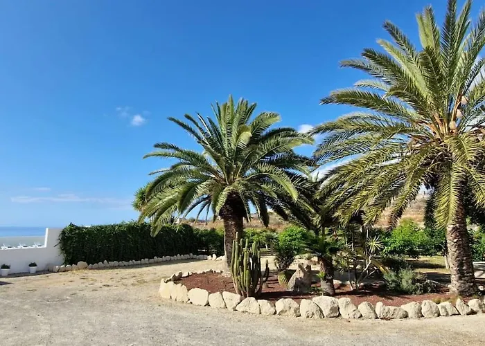 Vakantiehuis Private House With Pool & Garden