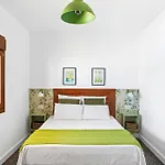 Сasa de vacaciones Private House With Pool & Garden *